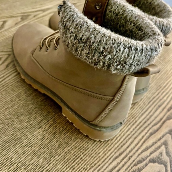 Women's Leather Boots Tan Colour / Size 7 Like New - Picture 6 of 7